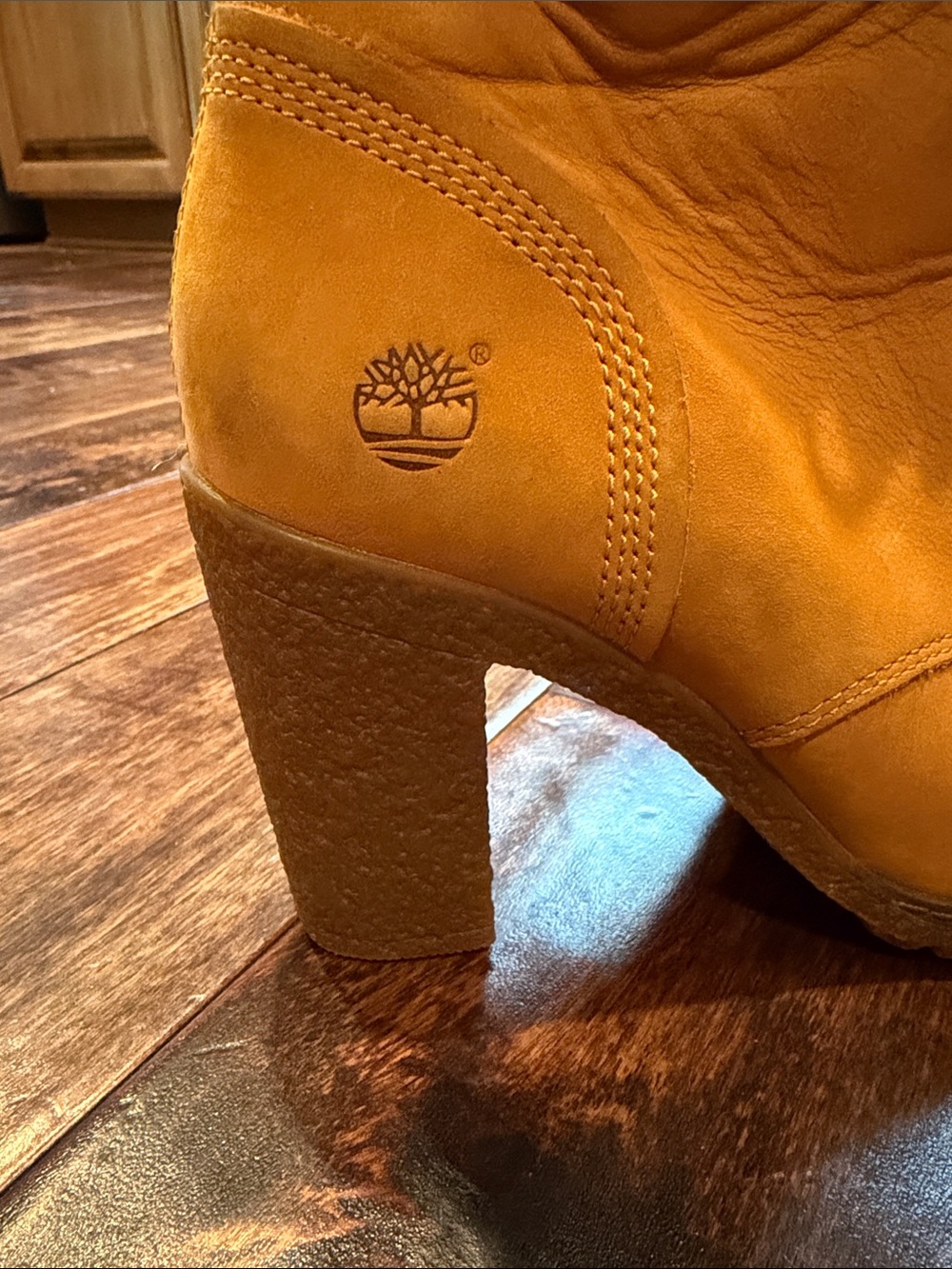 Timberland Women's Lace-Up Heeled Boot, Size 6.5 - Picture 5 of 11